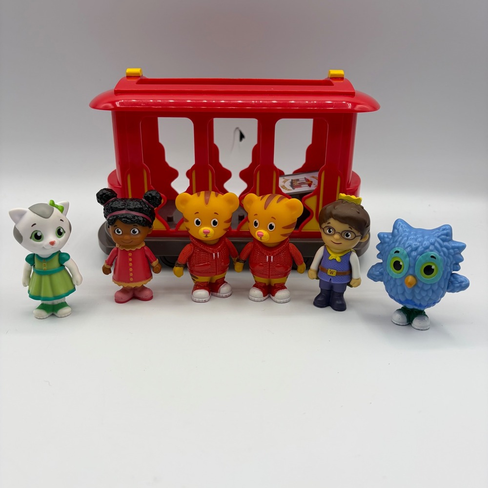 Daniel Tiger Neighborhood Trolley and 6 Figure Set Tollytots Fred Rogers Co